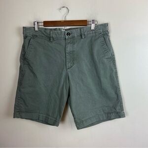 Gap Men’s Olive Green Khaki Flat Front Vintage Wash Shorts Normcore Sz 36 Casual